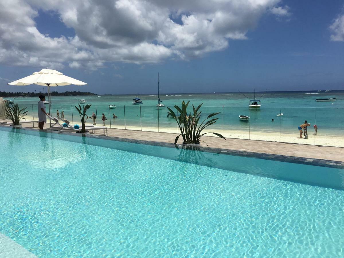 Obiches Luxury Beachfront Apartment Trou-Aux-Biches Luaran gambar