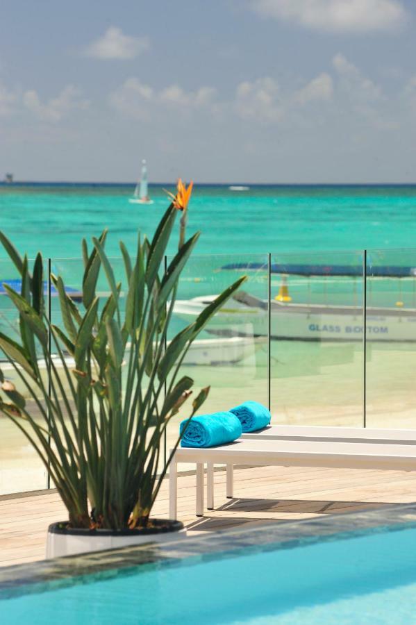 Obiches Luxury Beachfront Apartment Trou-Aux-Biches Luaran gambar