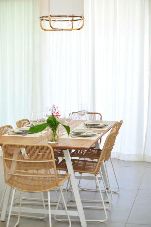 Obiches Luxury Beachfront Apartment Trou-Aux-Biches Luaran gambar