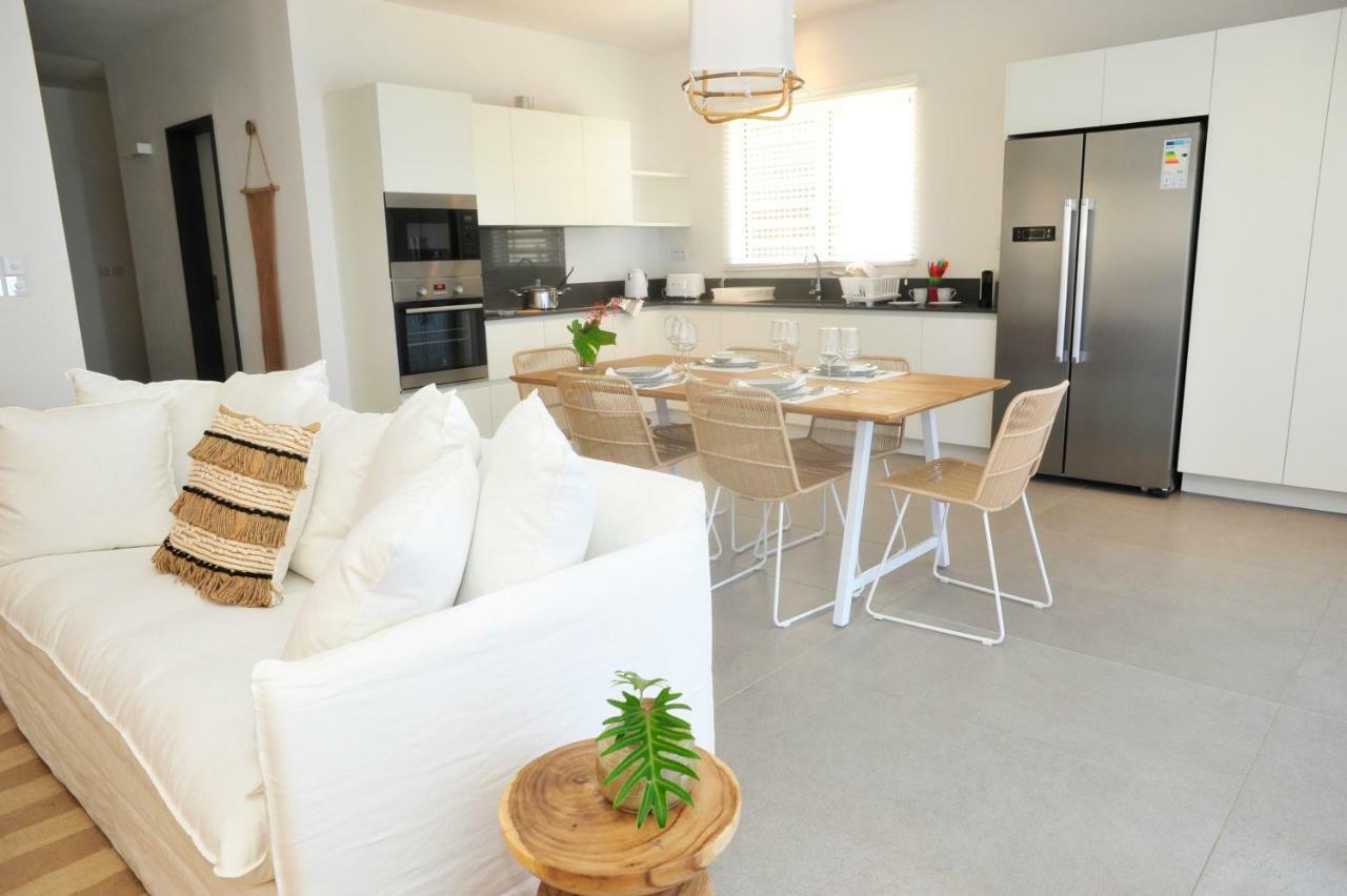 Obiches Luxury Beachfront Apartment Trou-Aux-Biches Luaran gambar