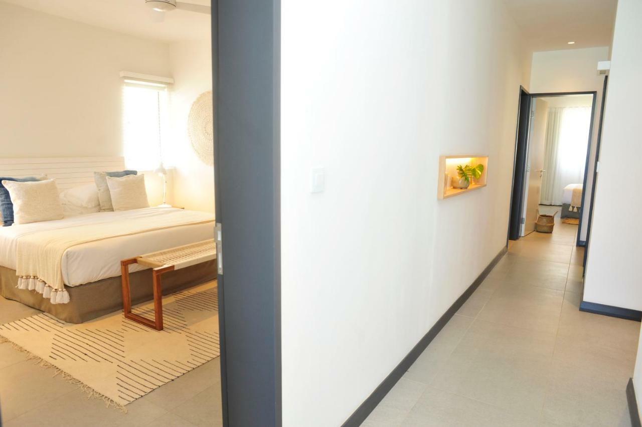 Obiches Luxury Beachfront Apartment Trou-Aux-Biches Luaran gambar