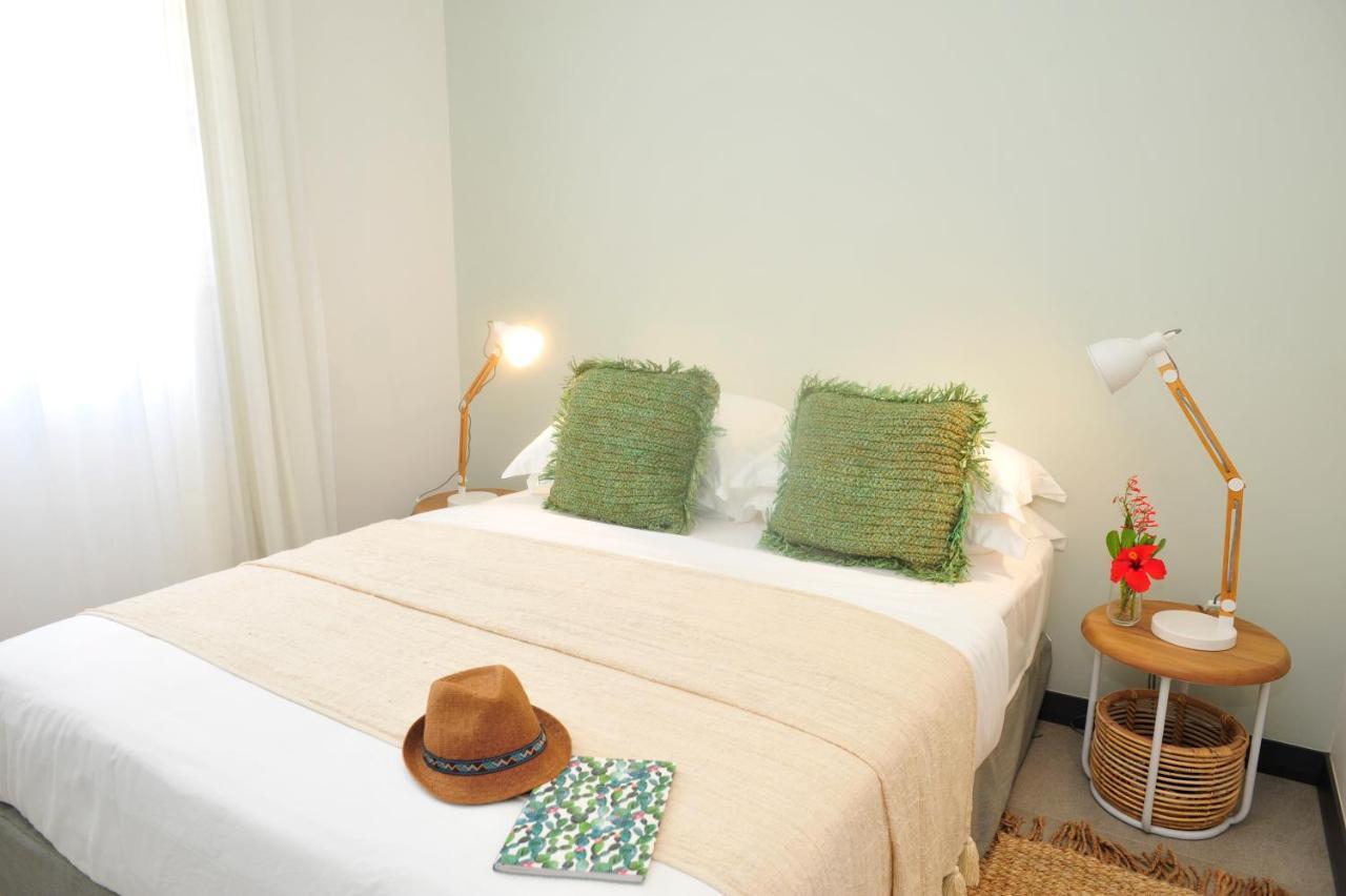 Obiches Luxury Beachfront Apartment Trou-Aux-Biches Luaran gambar